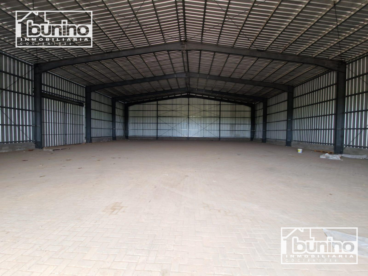 Galpon en alquiler permanente en zona industrial - Roldan