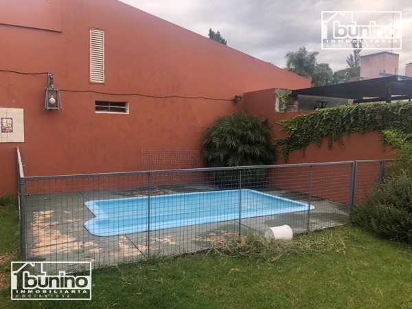 Casa en alquiler de 3 dormitorios - Zona norte, Rosario
