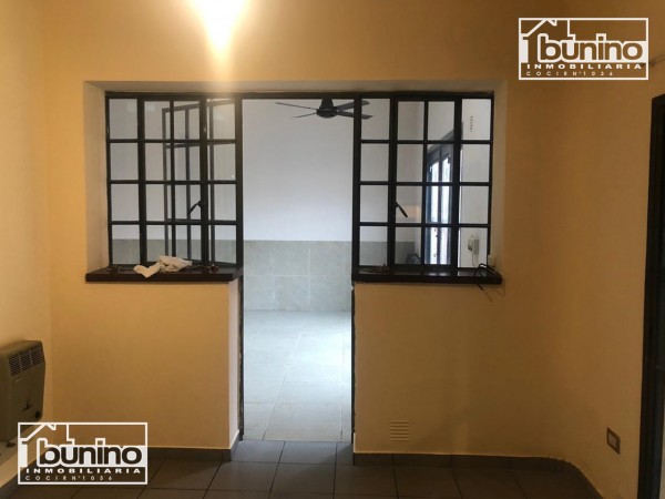 Casa en alquiler de 3 dormitorios - Zona norte, Rosario