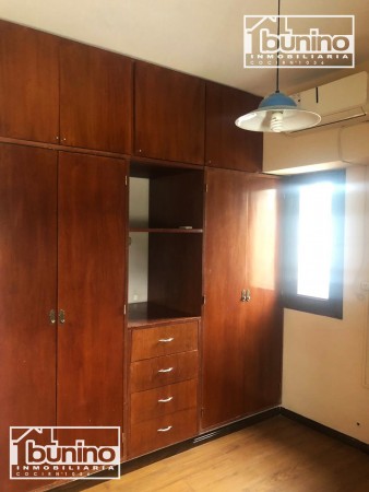 Casa en alquiler de 3 dormitorios - Zona norte, Rosario