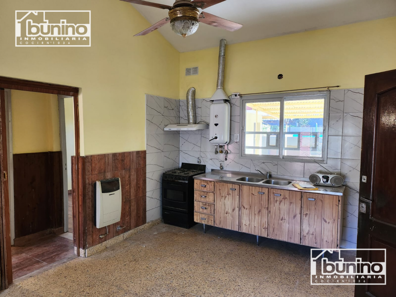 Casa de dos habitaciones en alquiler - Funes