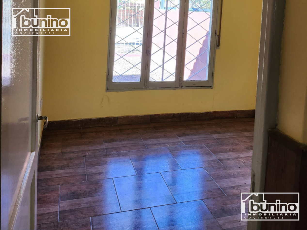 Casa de dos habitaciones en alquiler - Funes