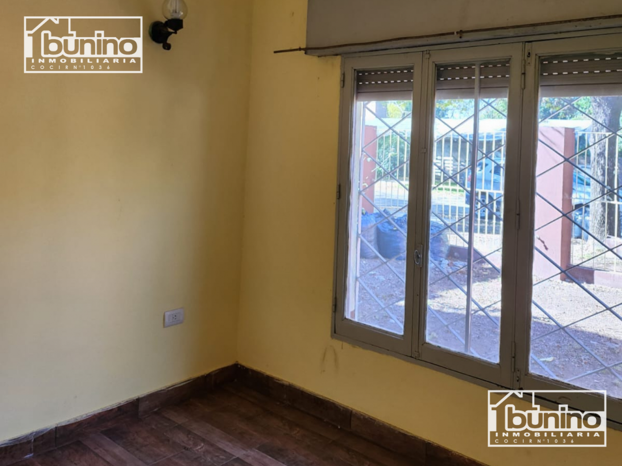 Casa de dos habitaciones en alquiler - Funes