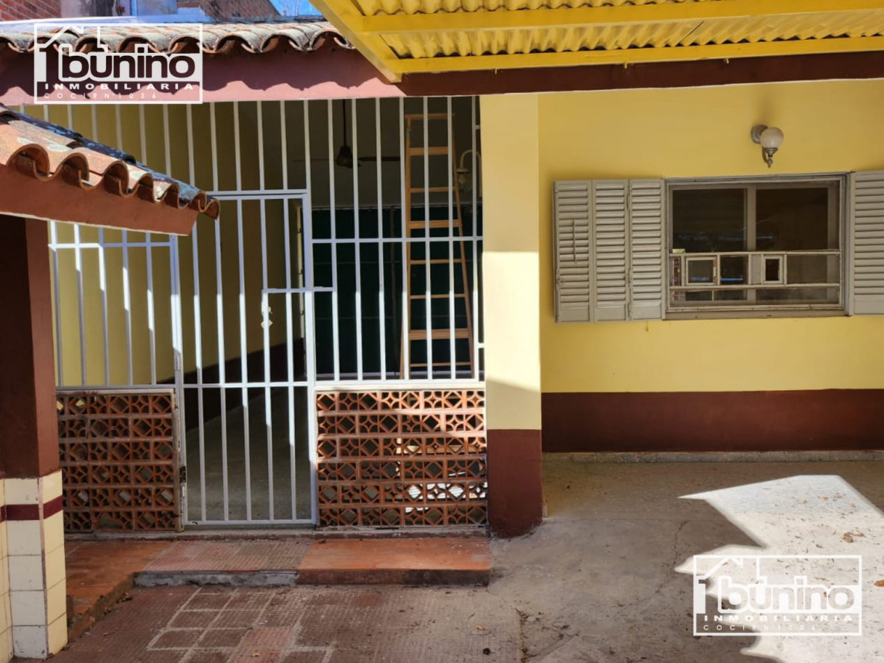 Casa de dos habitaciones en alquiler - Funes