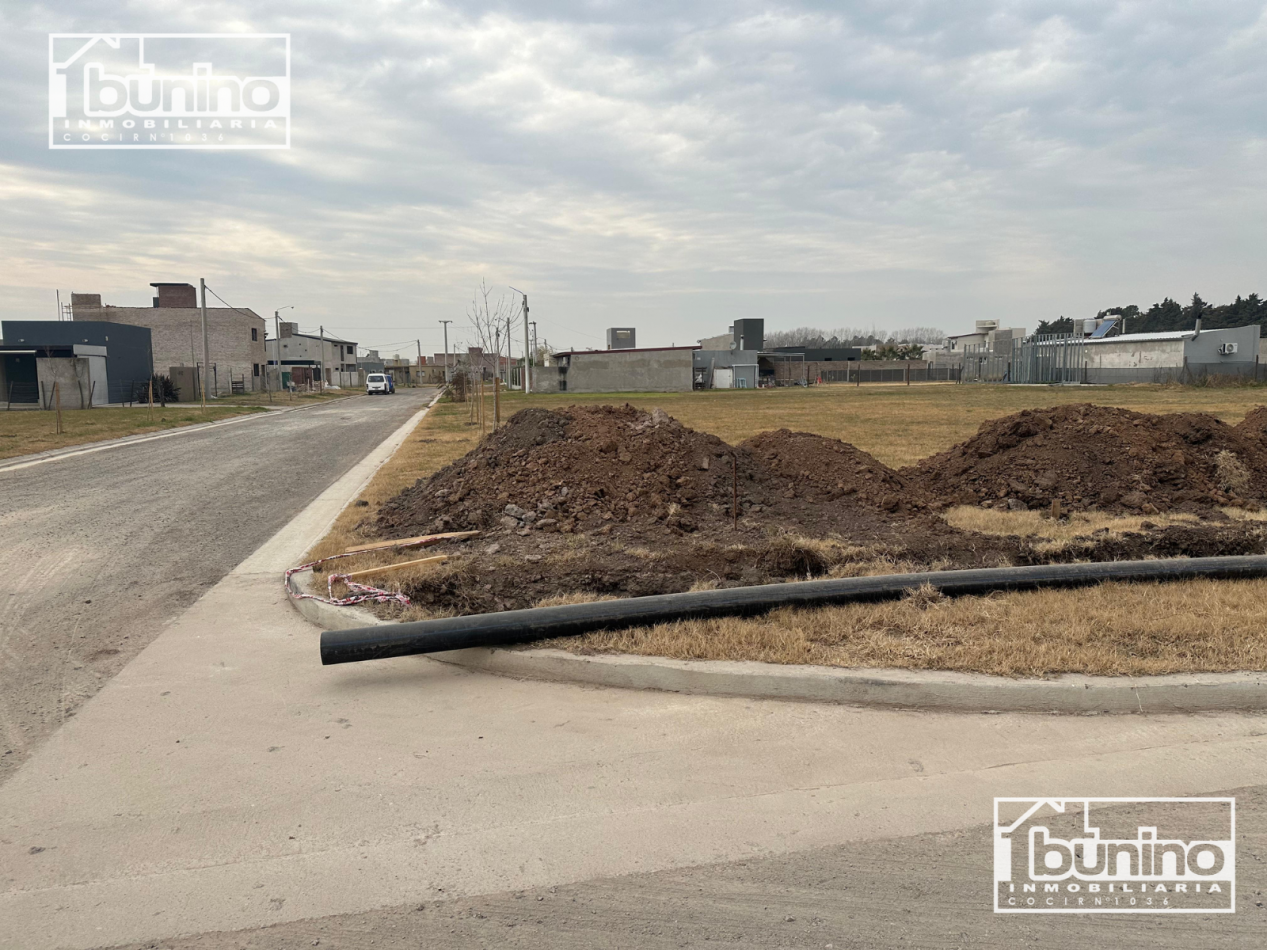 Terrenos con FINANCIAMIENTO en pesos, barrio Fincas del Rosedal - EN VENTA