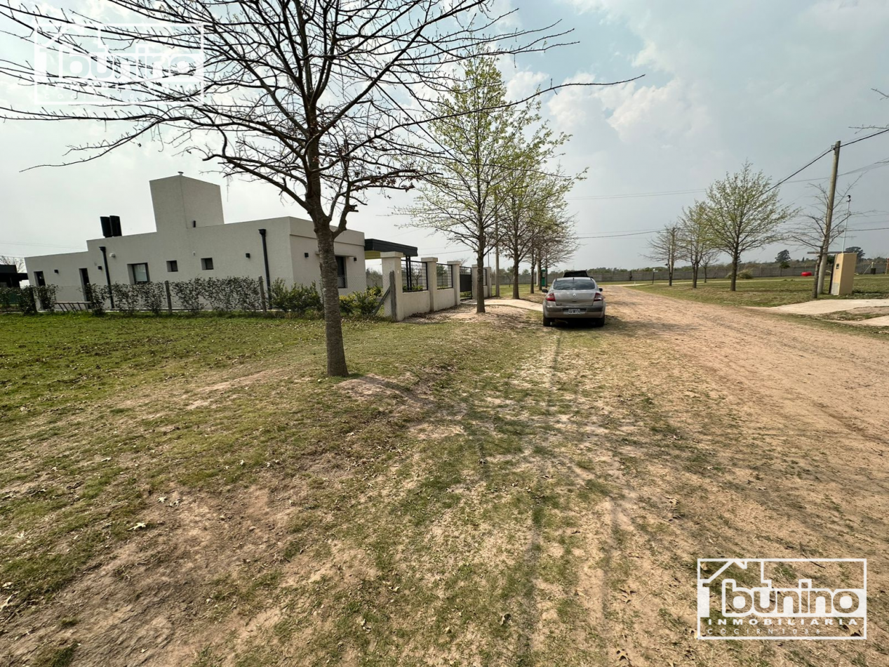 Terreno en venta Barrio cerrado "Las Casuarinas" - Ibarlucea