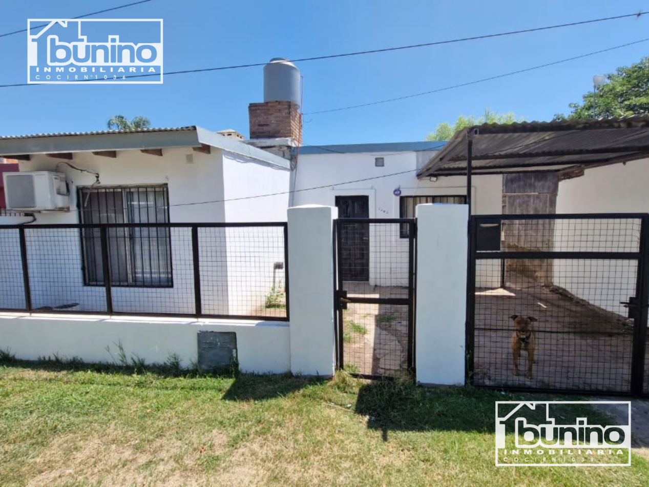 Casa 2 dormitorios en venta - Granadero Baigorria