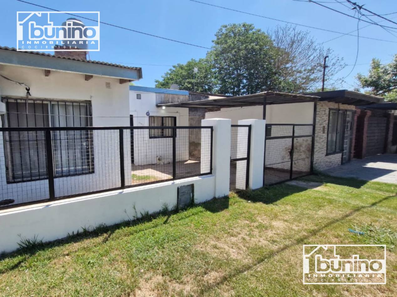 Casa 2 dormitorios en venta - Granadero Baigorria