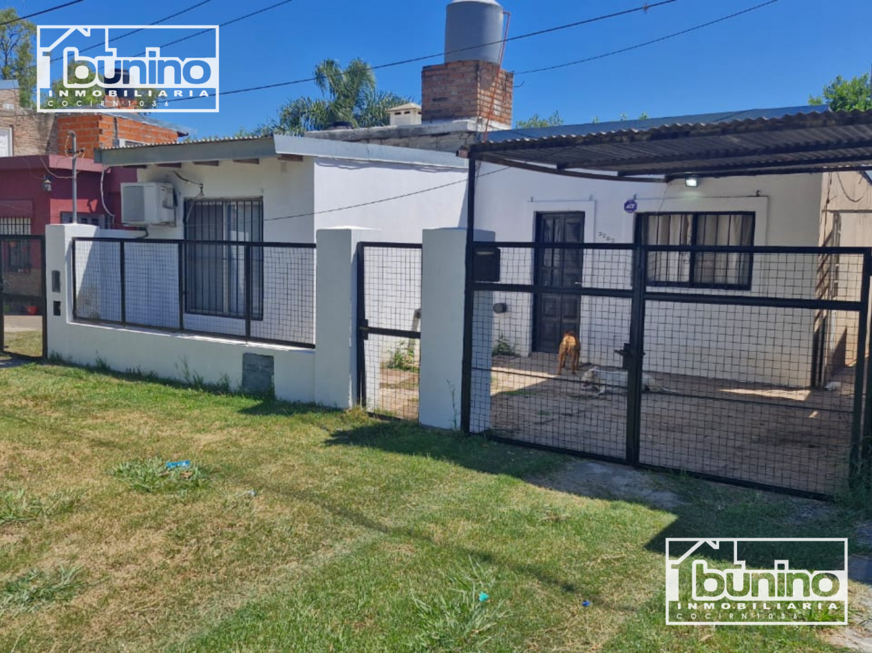 Casa 2 dormitorios en venta - Granadero Baigorria