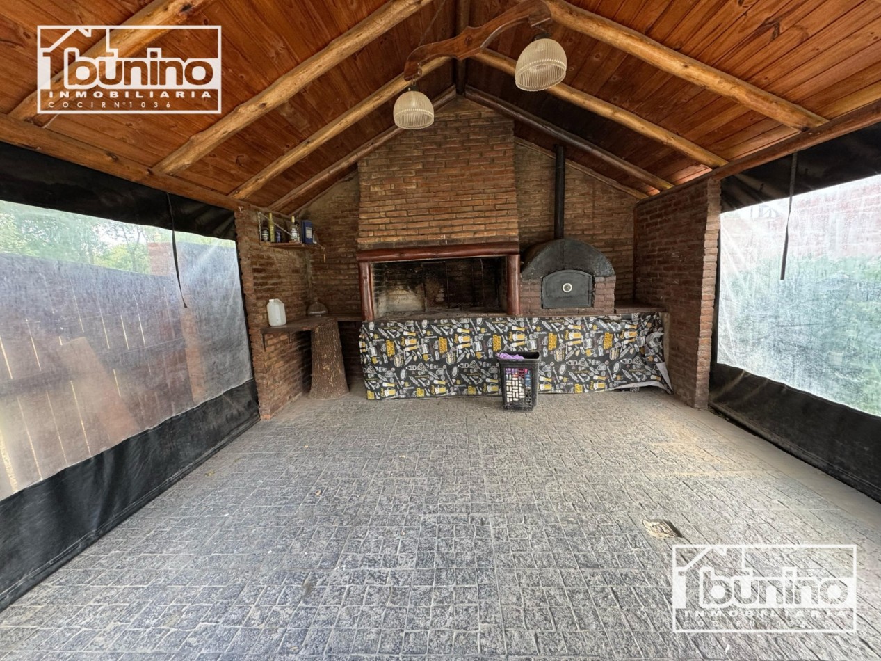 Casa EN VENTA , APTA CREDITO - 2 dorm. + comodin, Ibarlucea