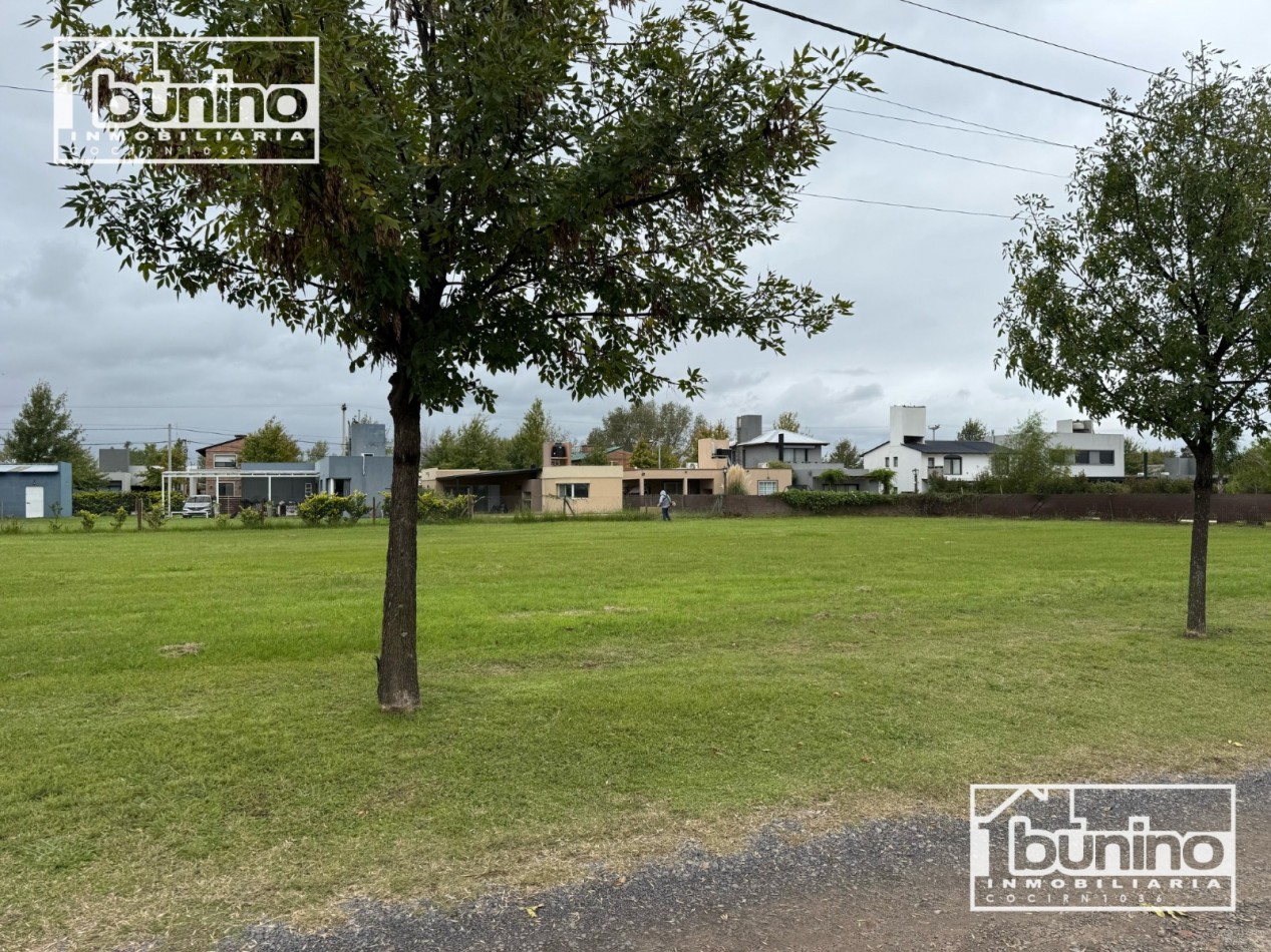 ¡OPORTUNIDAD! Terreno en venta en "Las Casuarinas" barrio cerrado- Ibarlucea