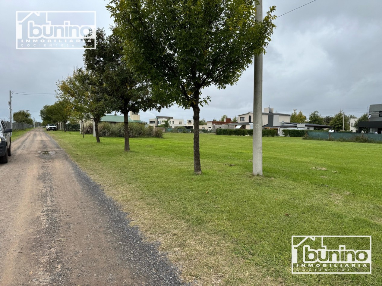 ¡OPORTUNIDAD! Terreno en venta en "Las Casuarinas" barrio cerrado- Ibarlucea