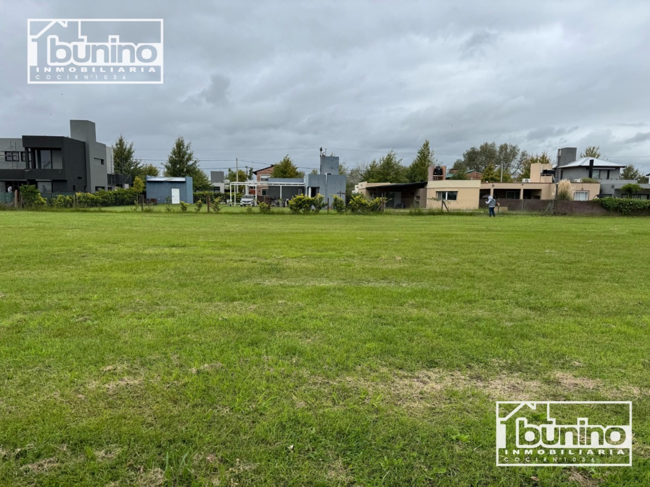 ¡OPORTUNIDAD! Terreno en venta en "Las Casuarinas" barrio cerrado- Ibarlucea