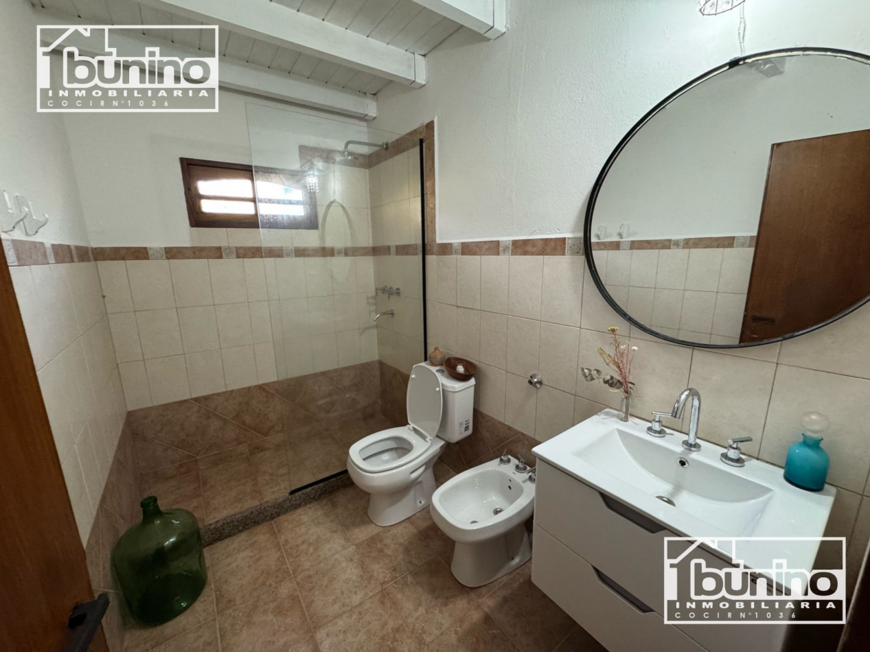 CASA EN VENTA en Ibarlucea - 3 Dormitorios