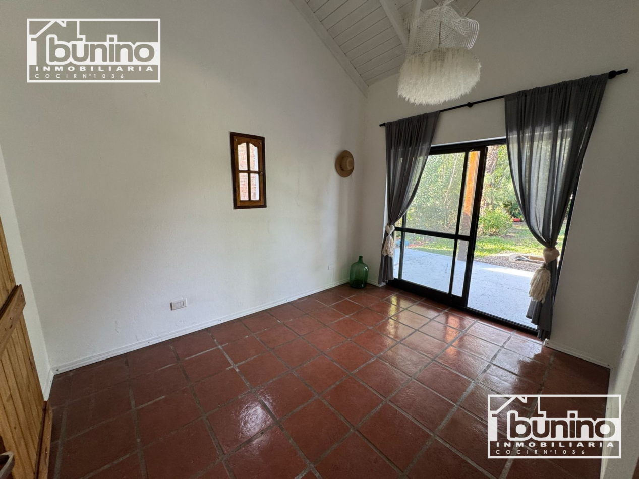 CASA EN VENTA en Ibarlucea - 3 Dormitorios