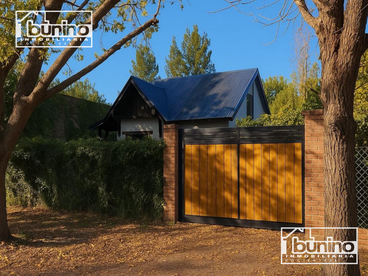 CASA EN VENTA en Ibarlucea - 3 Dormitorios
