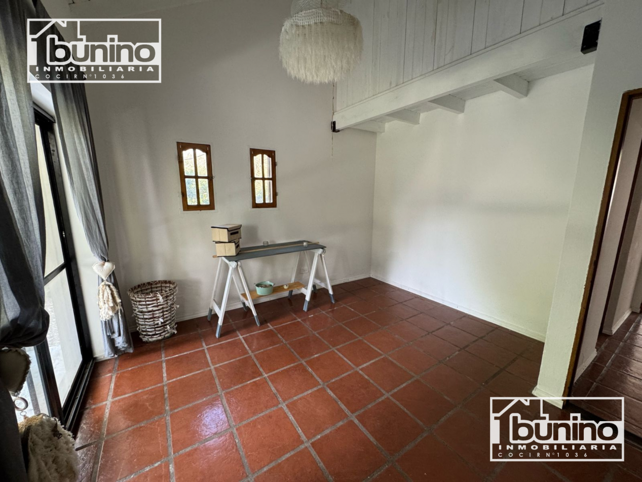 CASA EN VENTA en Ibarlucea - 3 Dormitorios