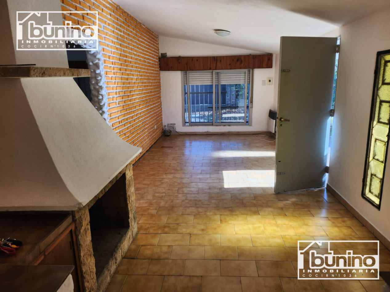 Chalet en venta en Funes - 2 dormitorios 