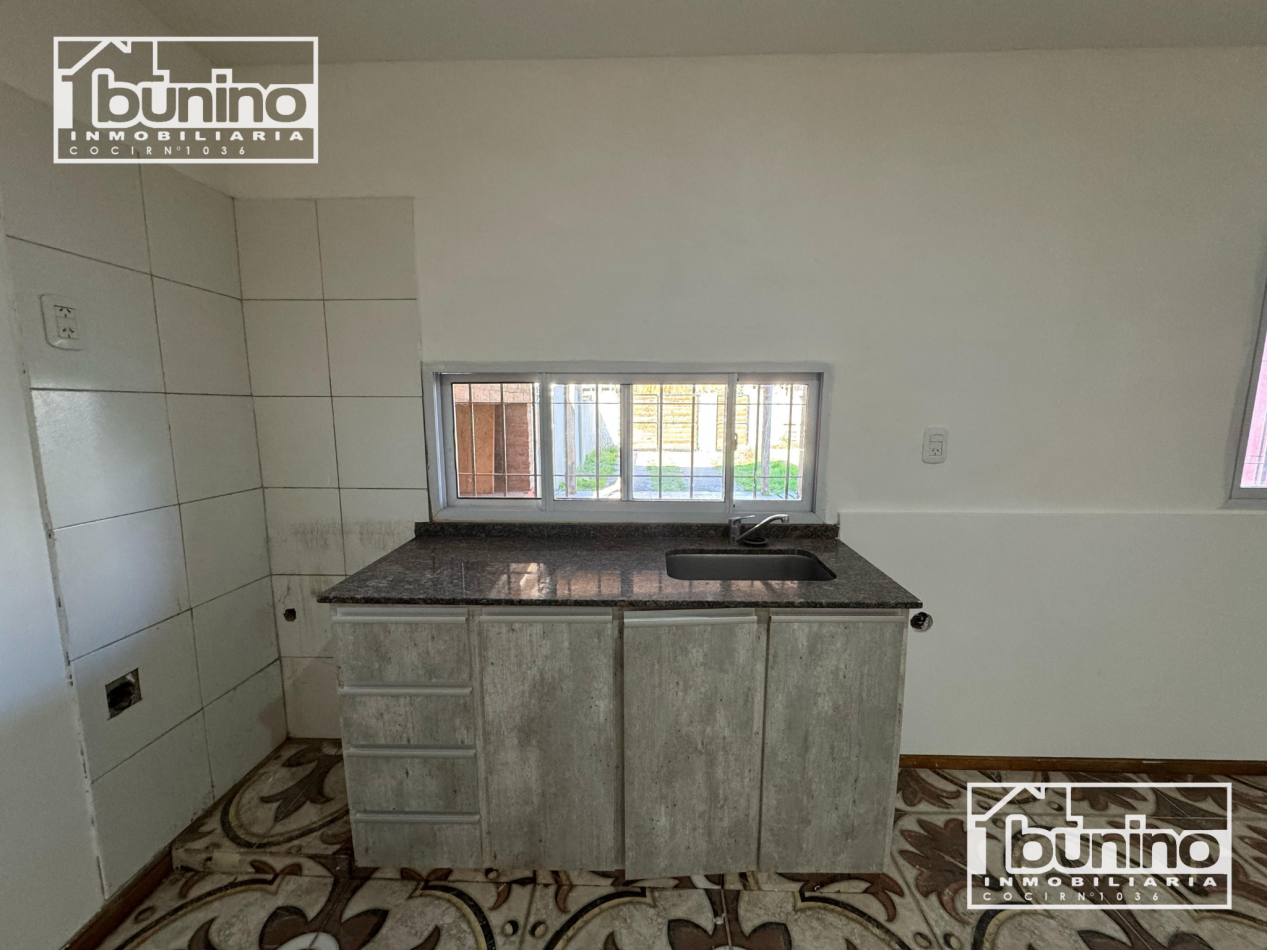Casa de 2 dormitorios en alquiler! Ibarlucea
