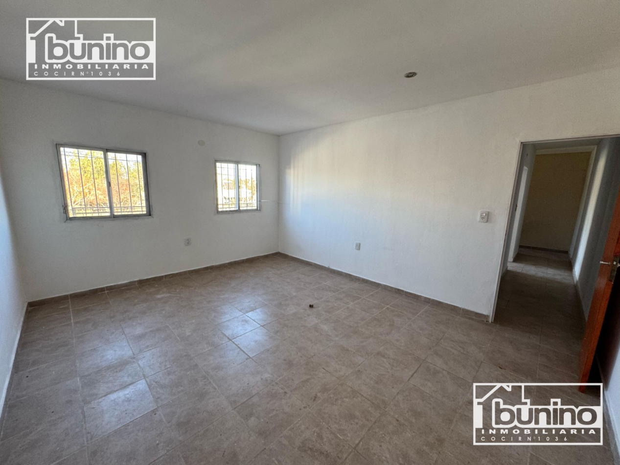 Casa de 2 dormitorios en alquiler! Ibarlucea