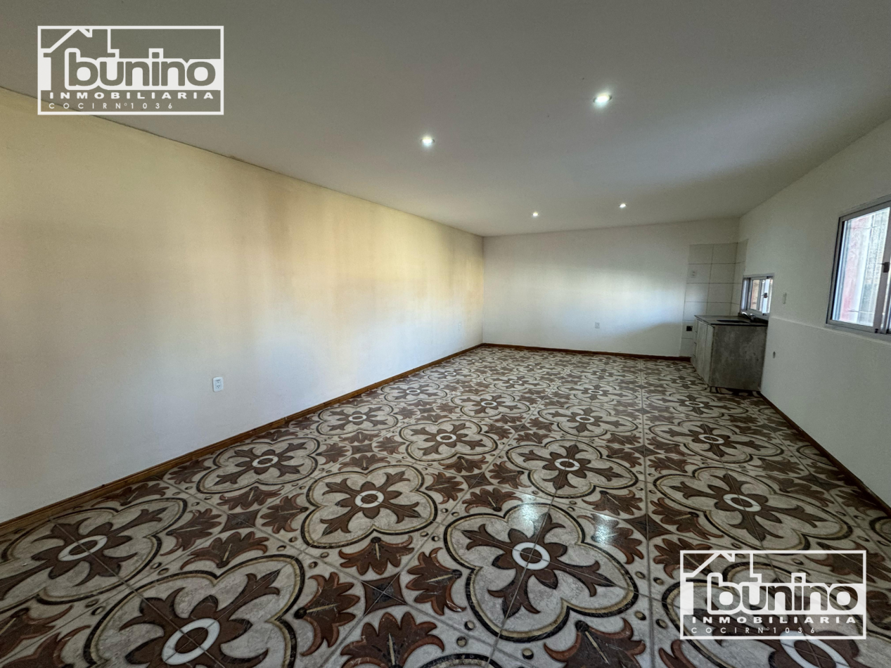 Casa de 2 dormitorios en alquiler! Ibarlucea