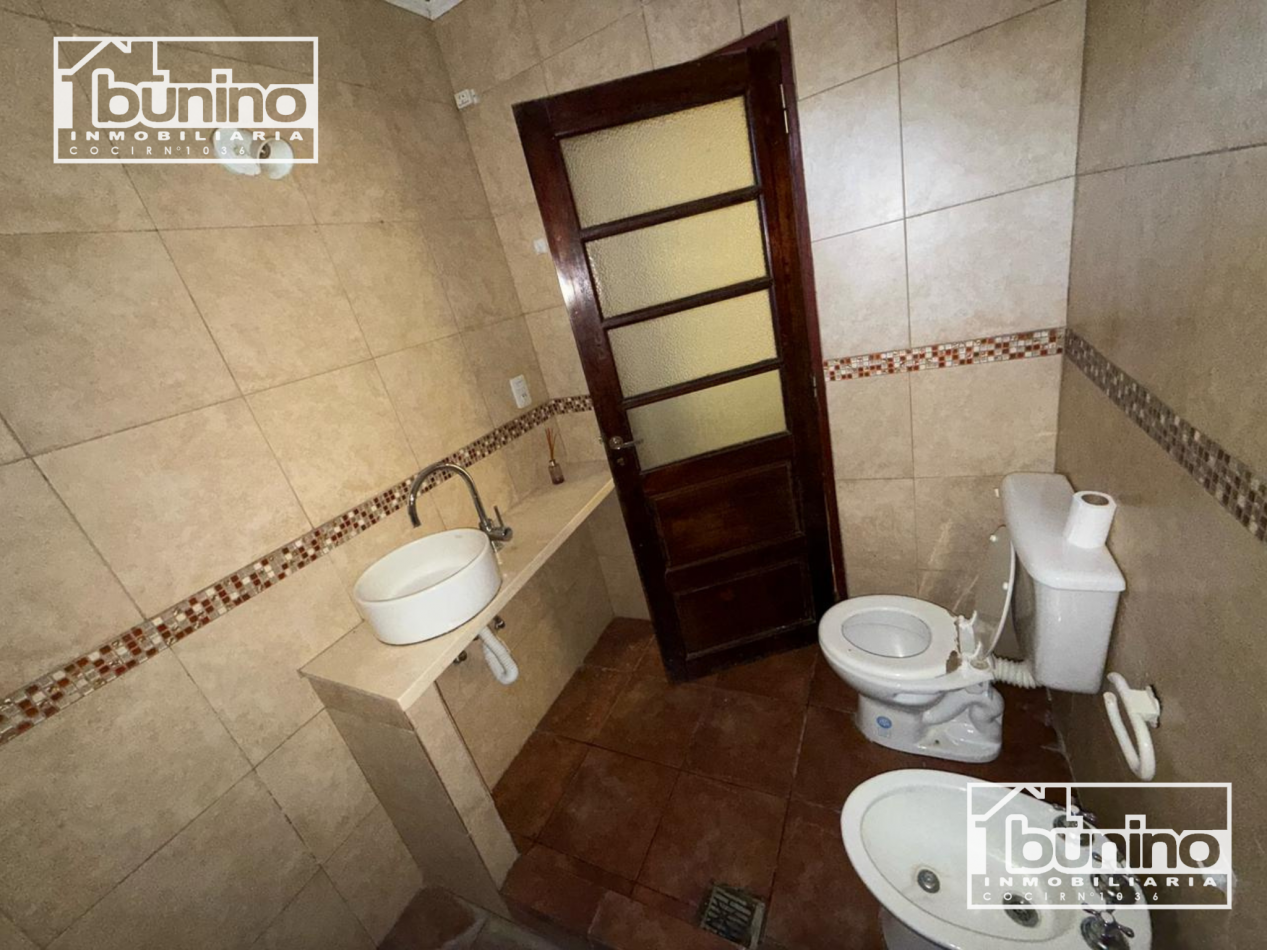 Casa de 2 dormitorios en alquiler - Ibarlucea