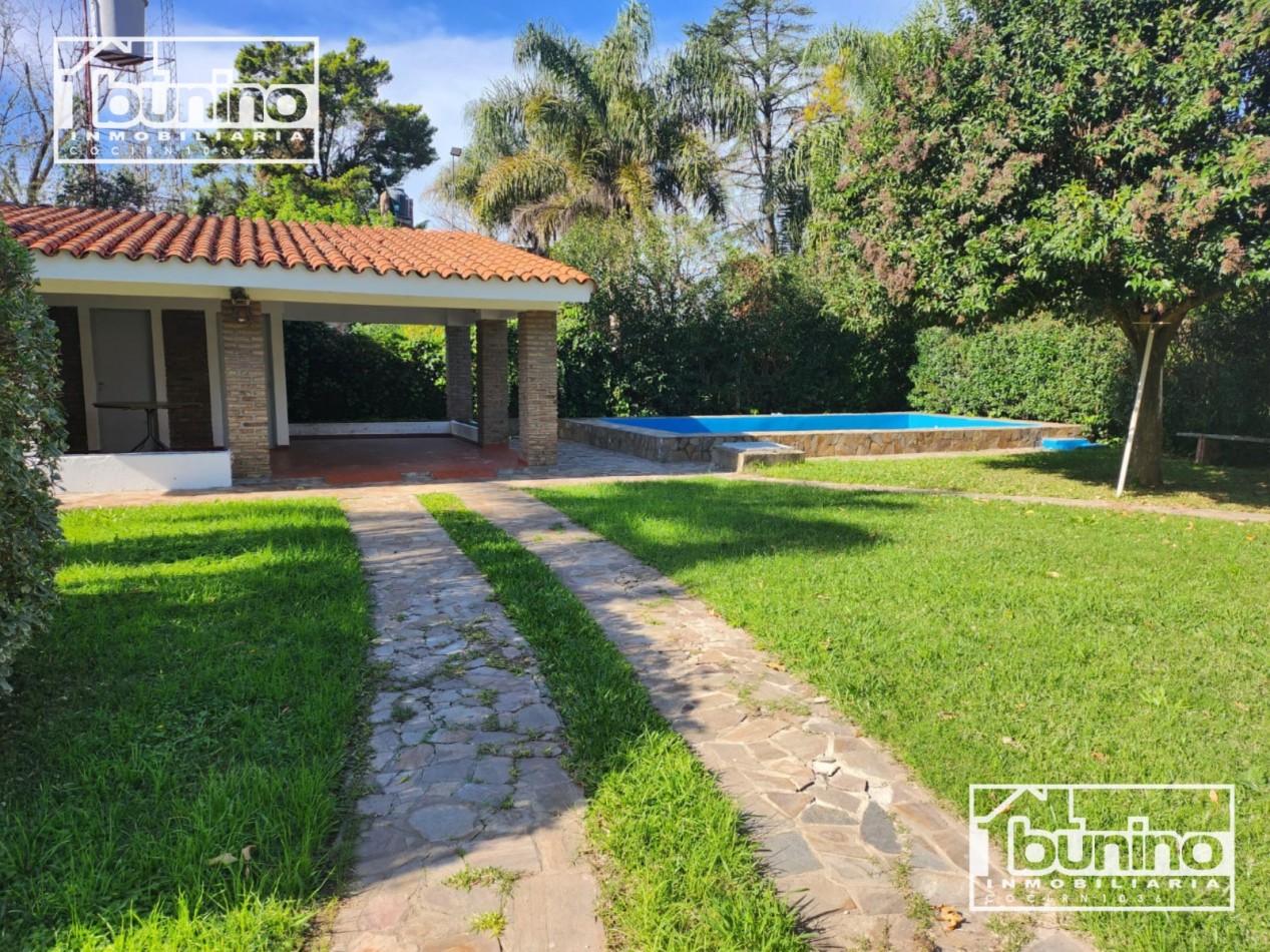 Chalet en venta en Funes - 2 dormitorios 