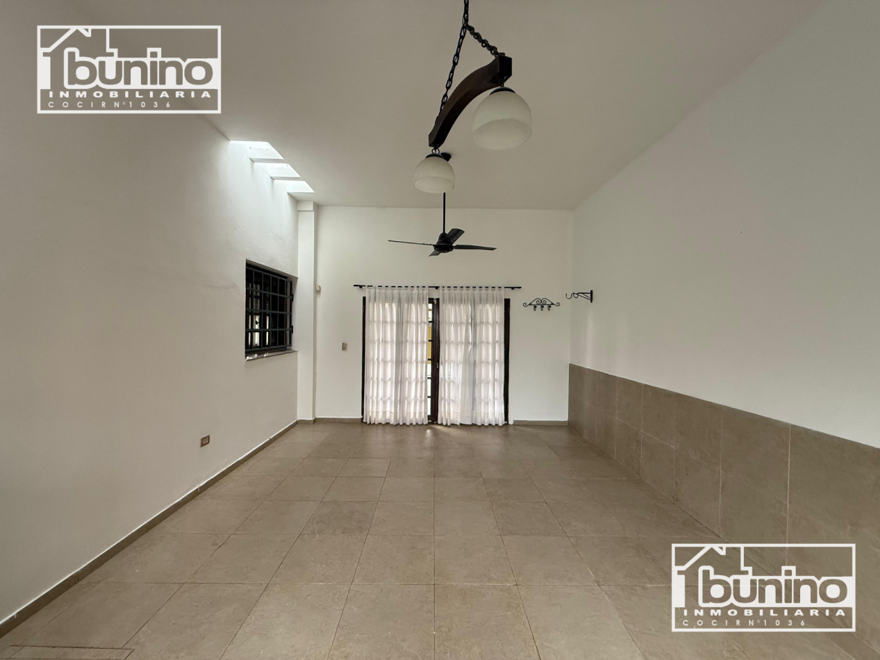 Casa en alquiler de 3 dormitorios - Zona norte, Rosario