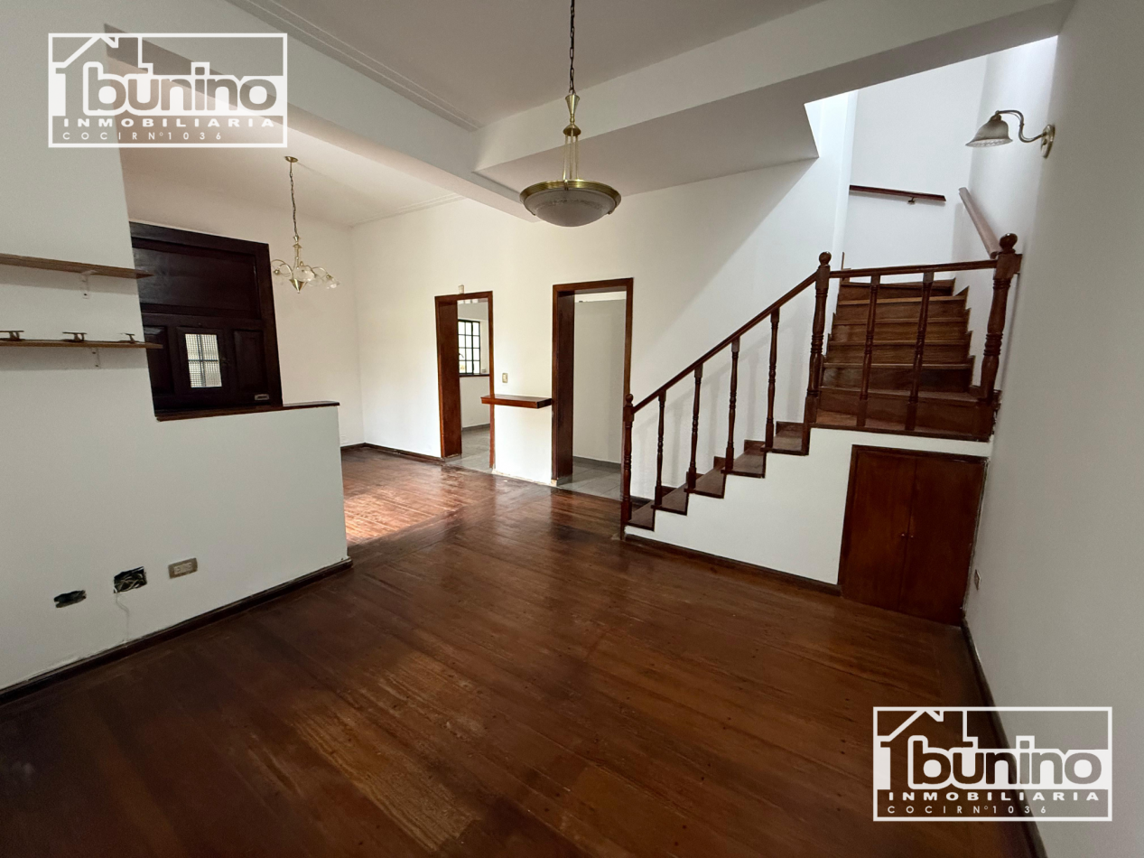 Casa en alquiler de 3 dormitorios - Zona norte, Rosario