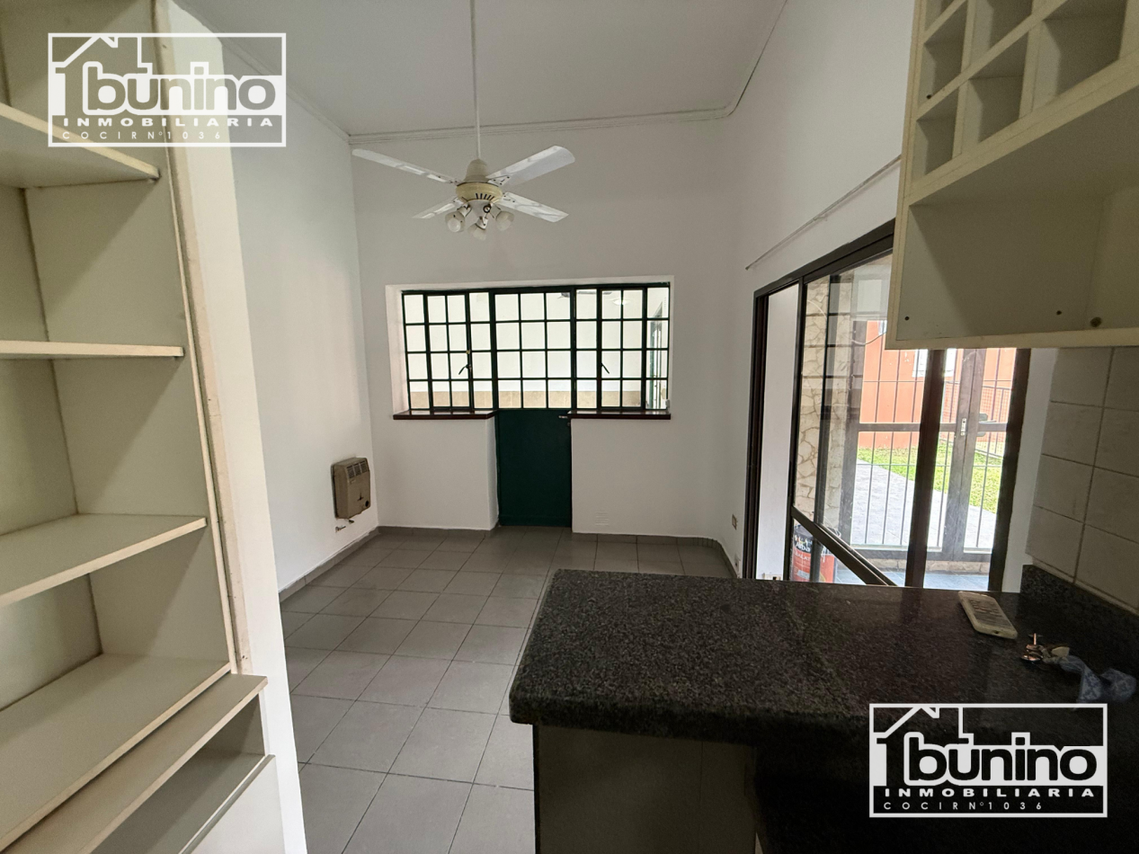 Casa en alquiler de 3 dormitorios - Zona norte, Rosario