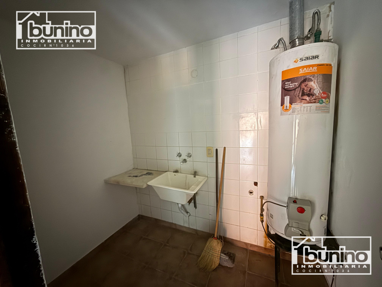 Casa en alquiler de 3 dormitorios - Zona norte, Rosario