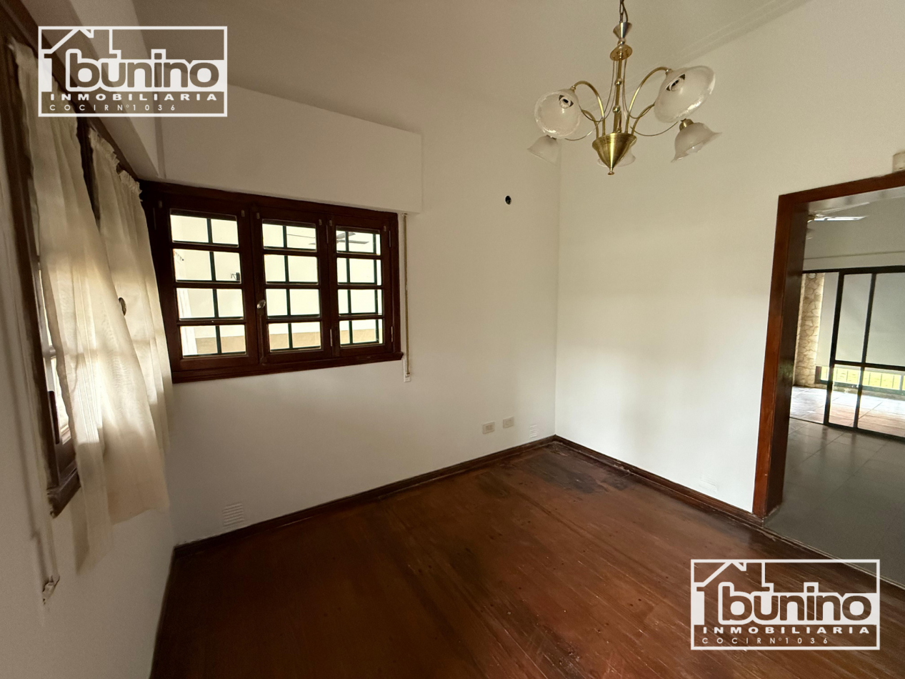 Casa en alquiler de 3 dormitorios - Zona norte, Rosario