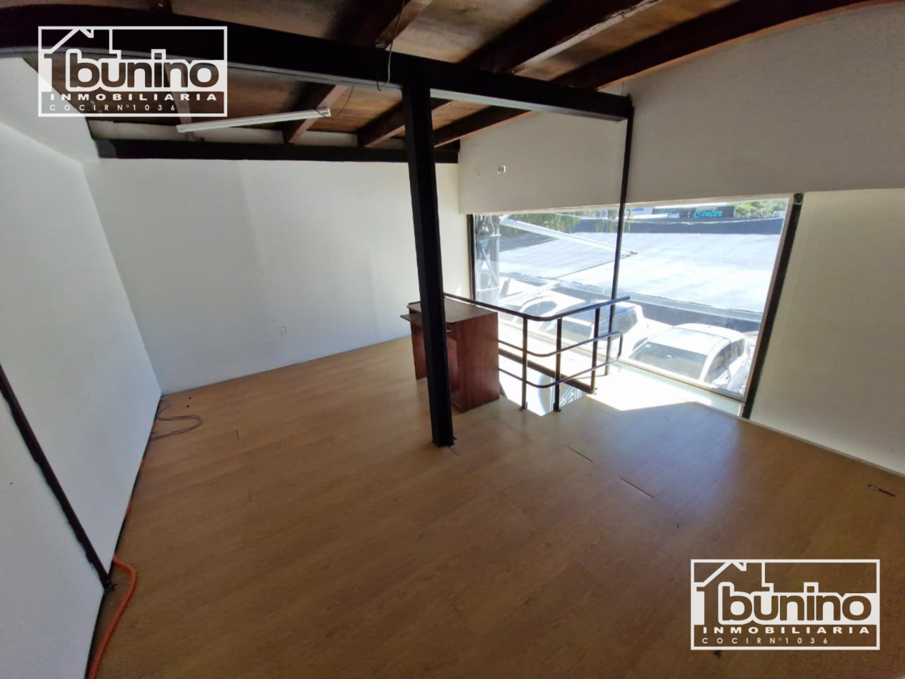 Alquiler de local comercial en Funes - Galeria Tierra Chica