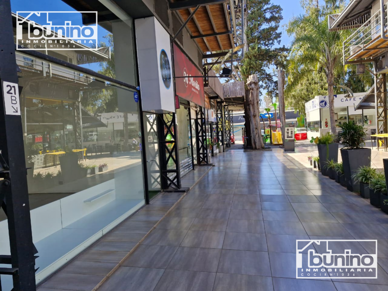 Alquiler de local comercial en Funes - Galeria Tierra Chica