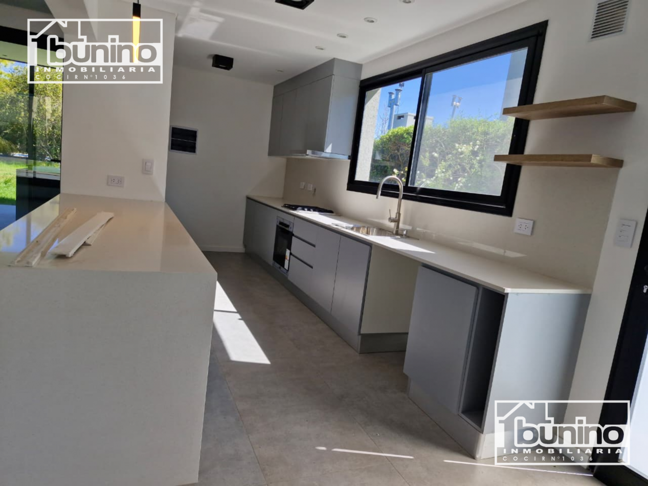 Casa en Cadaques de 4 dormitorios - Funes Hills