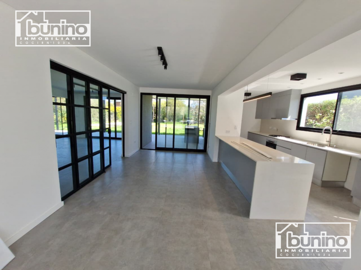 Casa en Cadaques de 4 dormitorios - Funes Hills