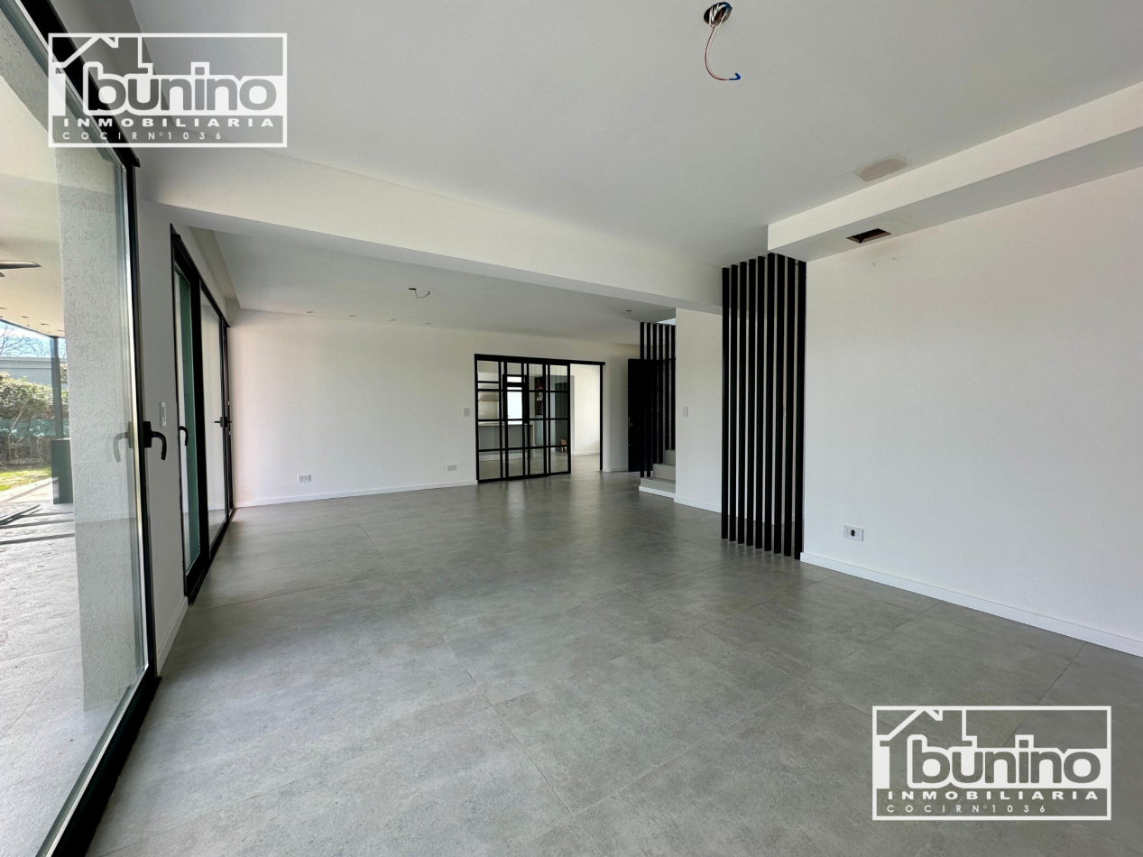 Casa en Cadaques de 4 dormitorios - Funes Hills