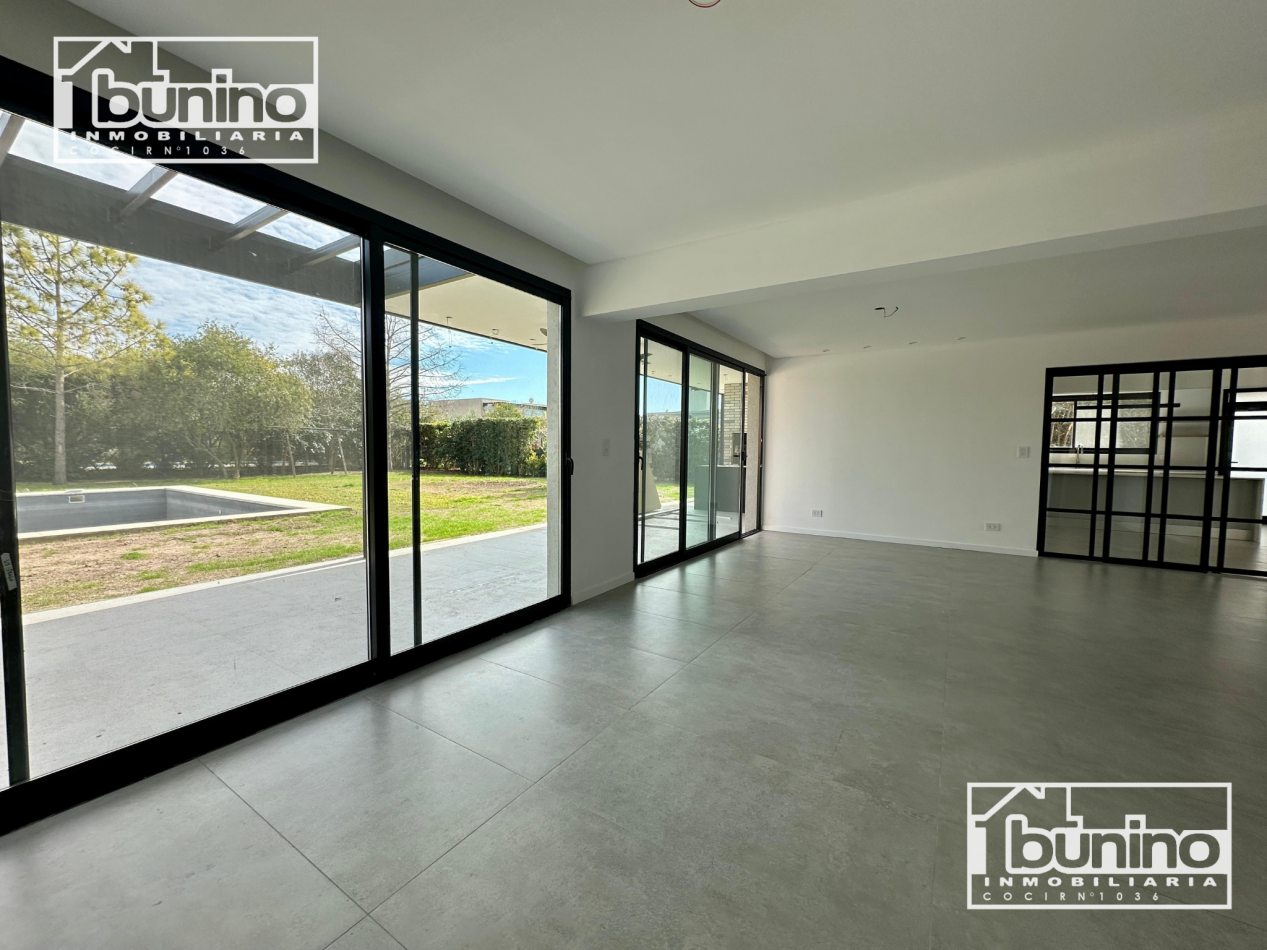 Casa en Cadaques de 4 dormitorios - Funes Hills