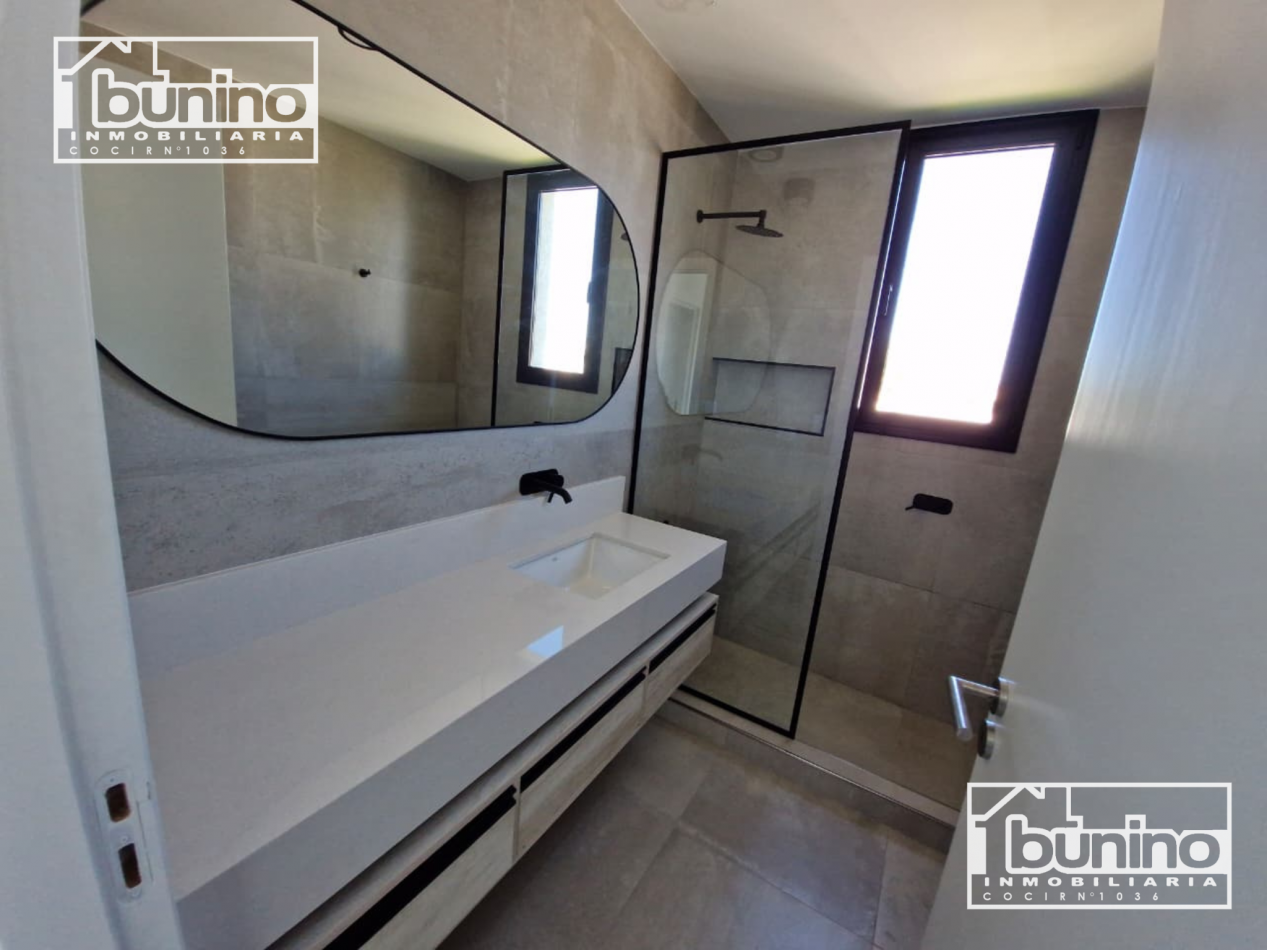 Casa en Cadaques de 4 dormitorios - Funes Hills