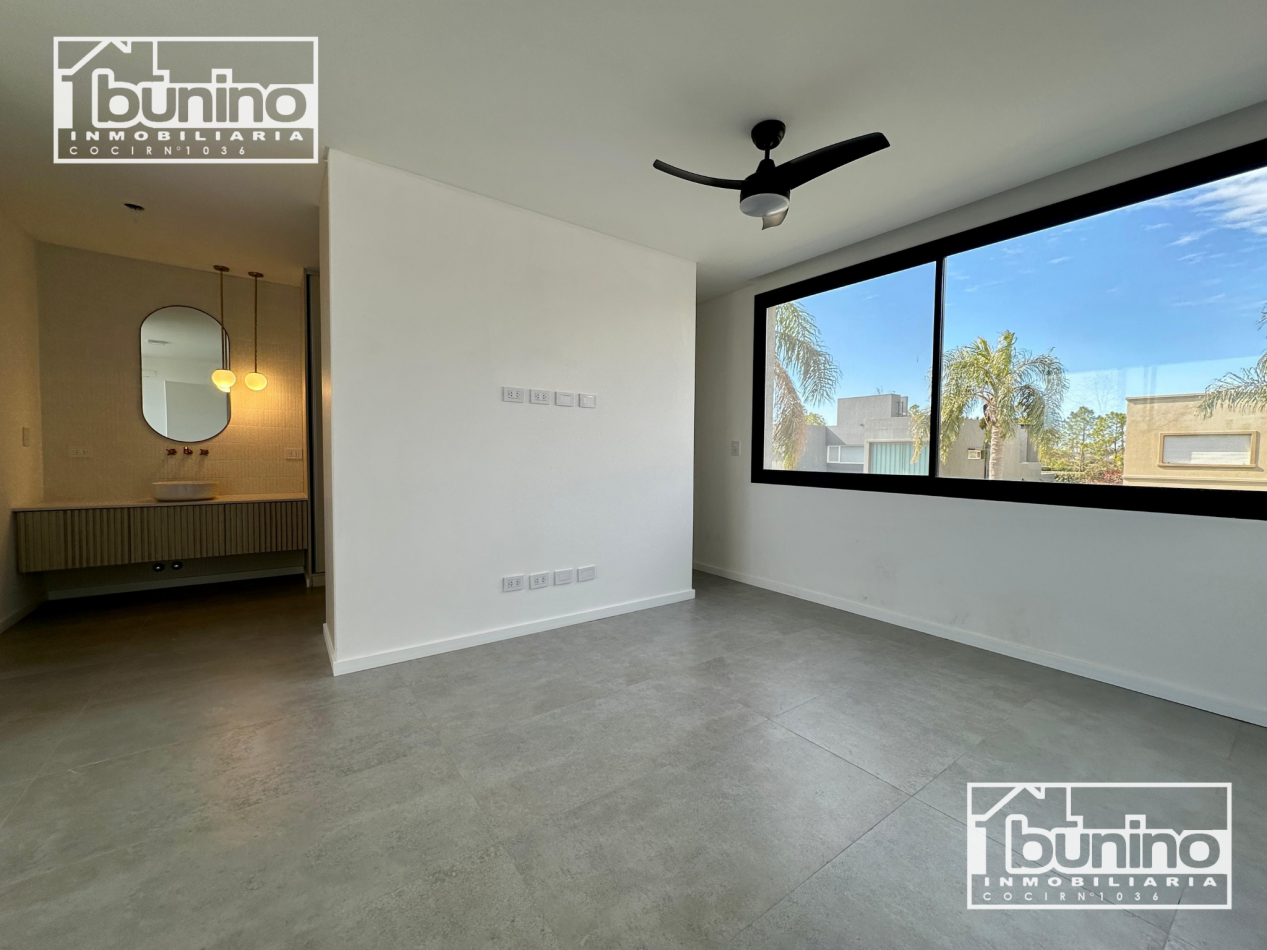 Casa en Cadaques de 4 dormitorios - Funes Hills