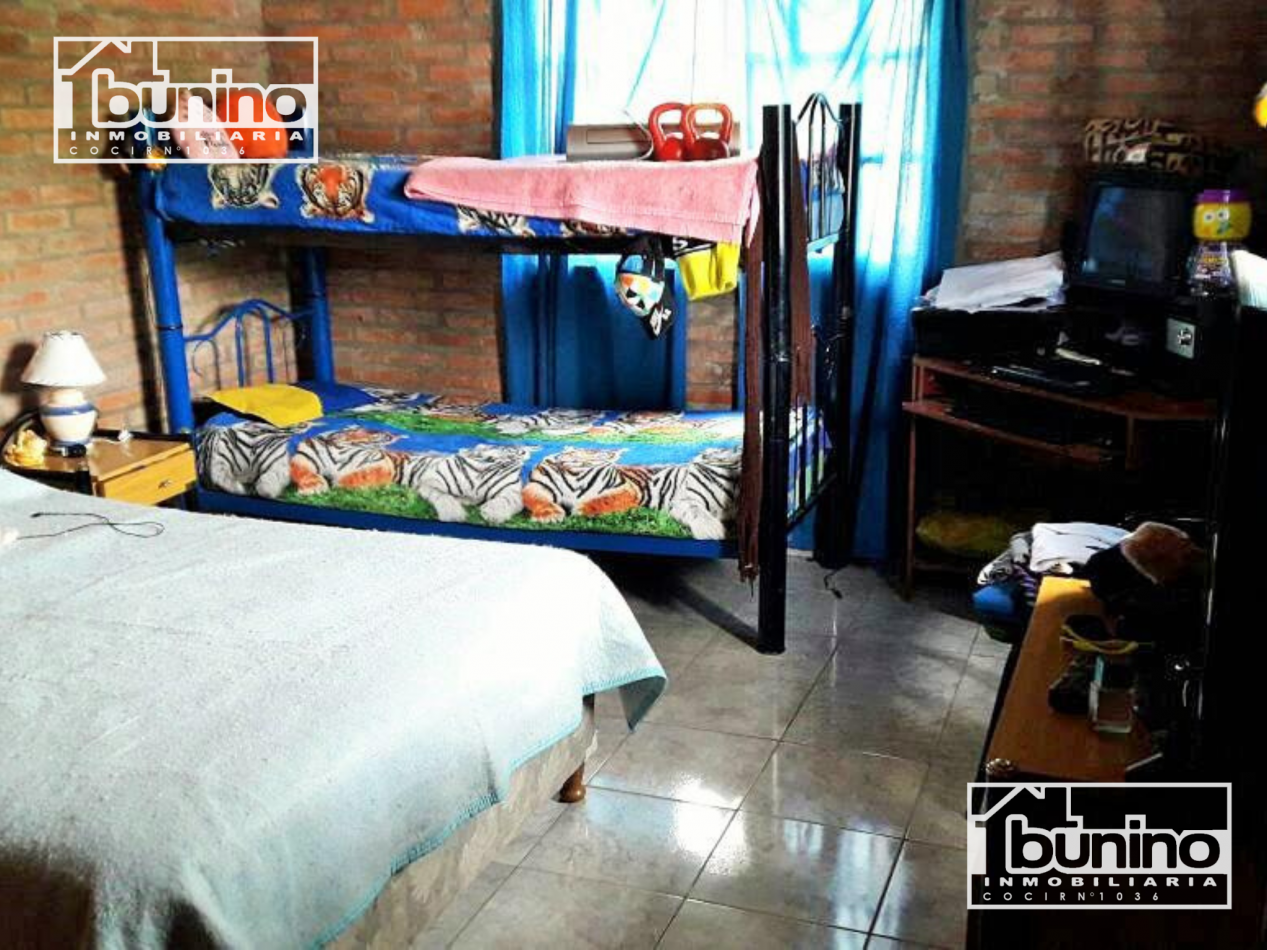 ¡OPORTUNIDAD! Casa en venta en Ibarlucea - 4 Dormitorios