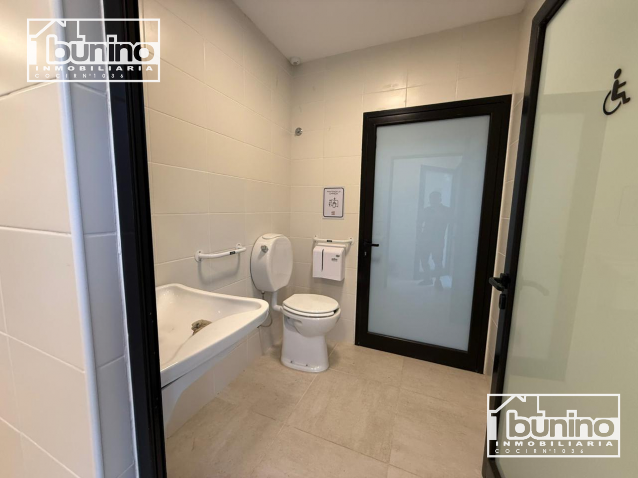 Locales comerciales en alquiler - Ibarlucea, Paseo comercial