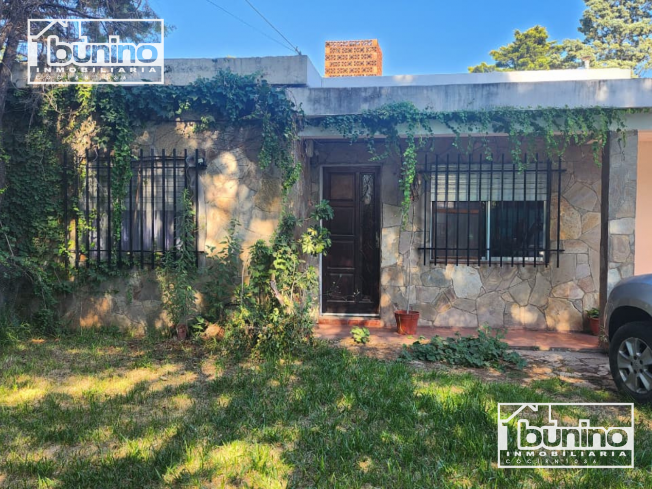 Casa en alquiler en Funes - 2 Dormitorios