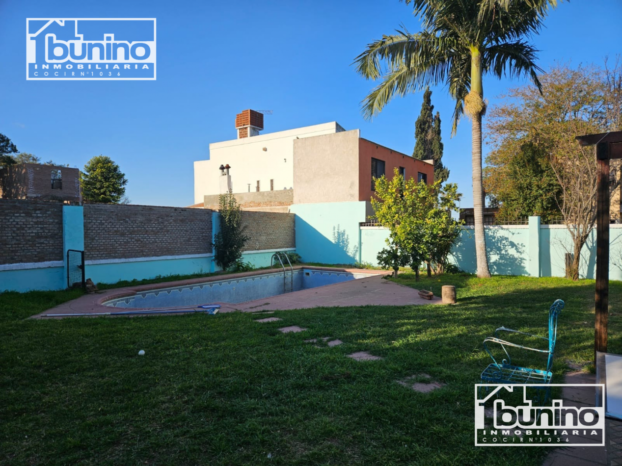 Casa en alquiler en Baigorria, 4 dormitorios - 50 metros de costanera 