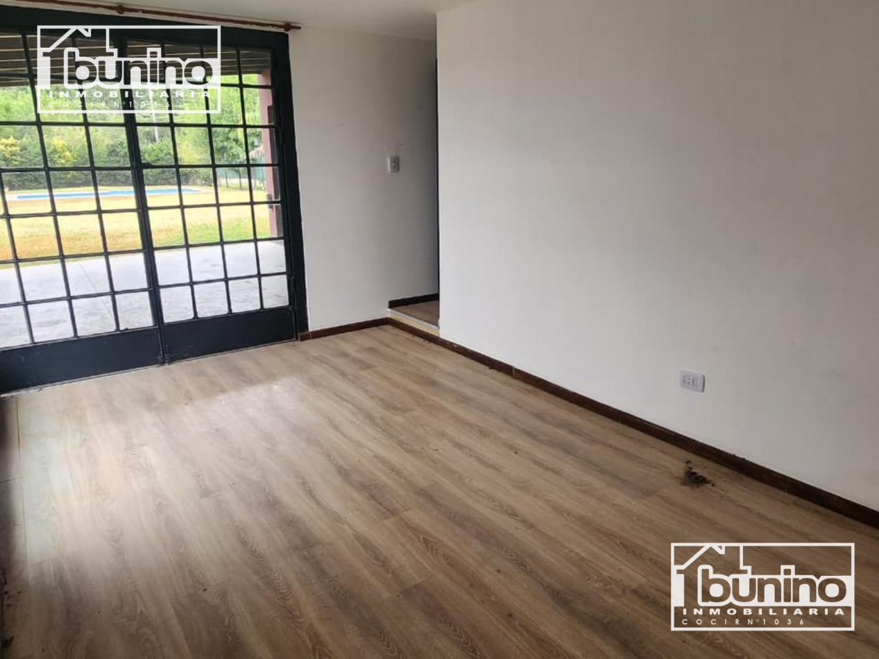 Casa en venta de 2 dormitorios - Barrio Las Tardes, Roldan