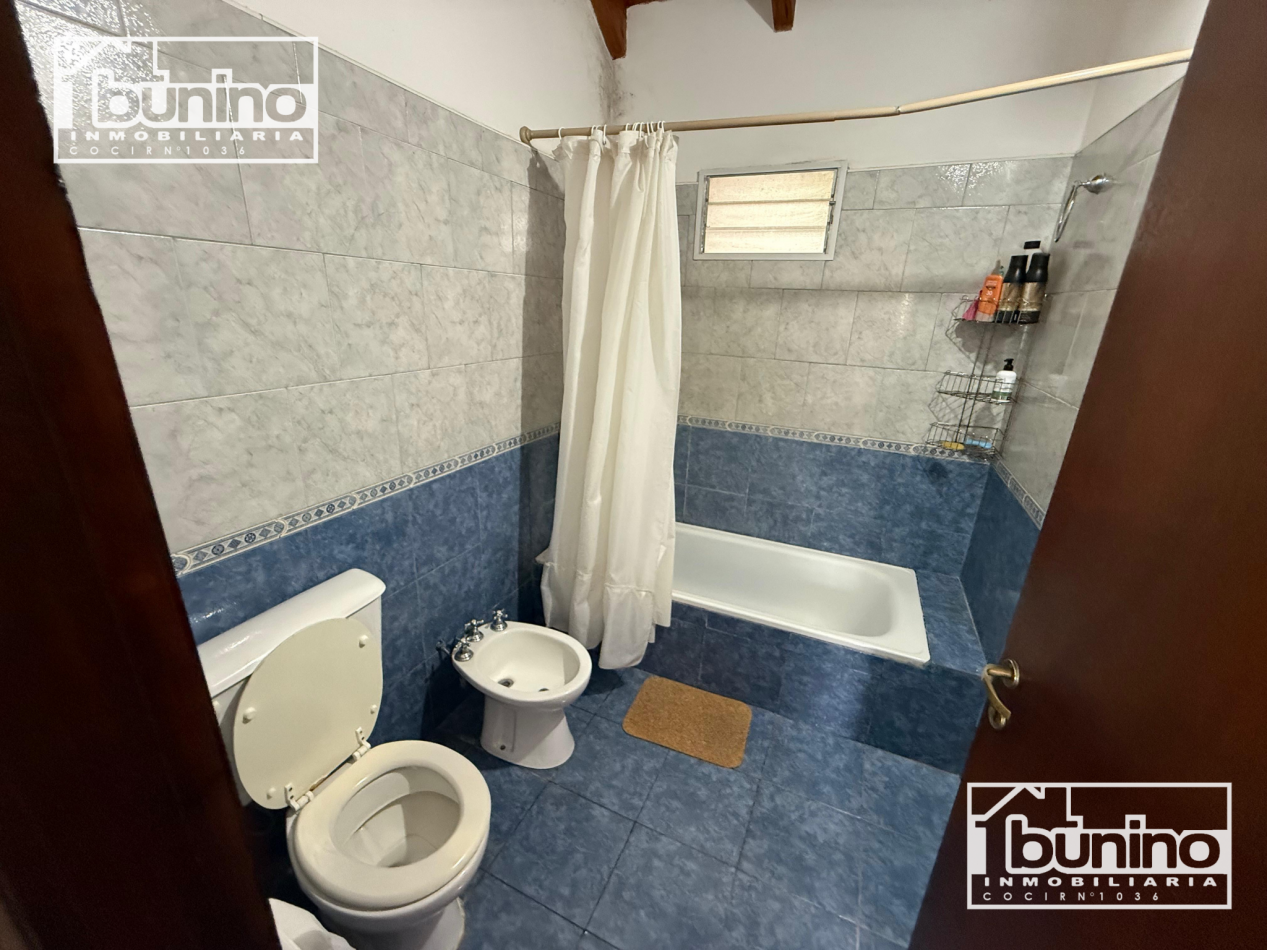 Casa amueblada en alquiler permanente en Funes - 3 Dormitorios