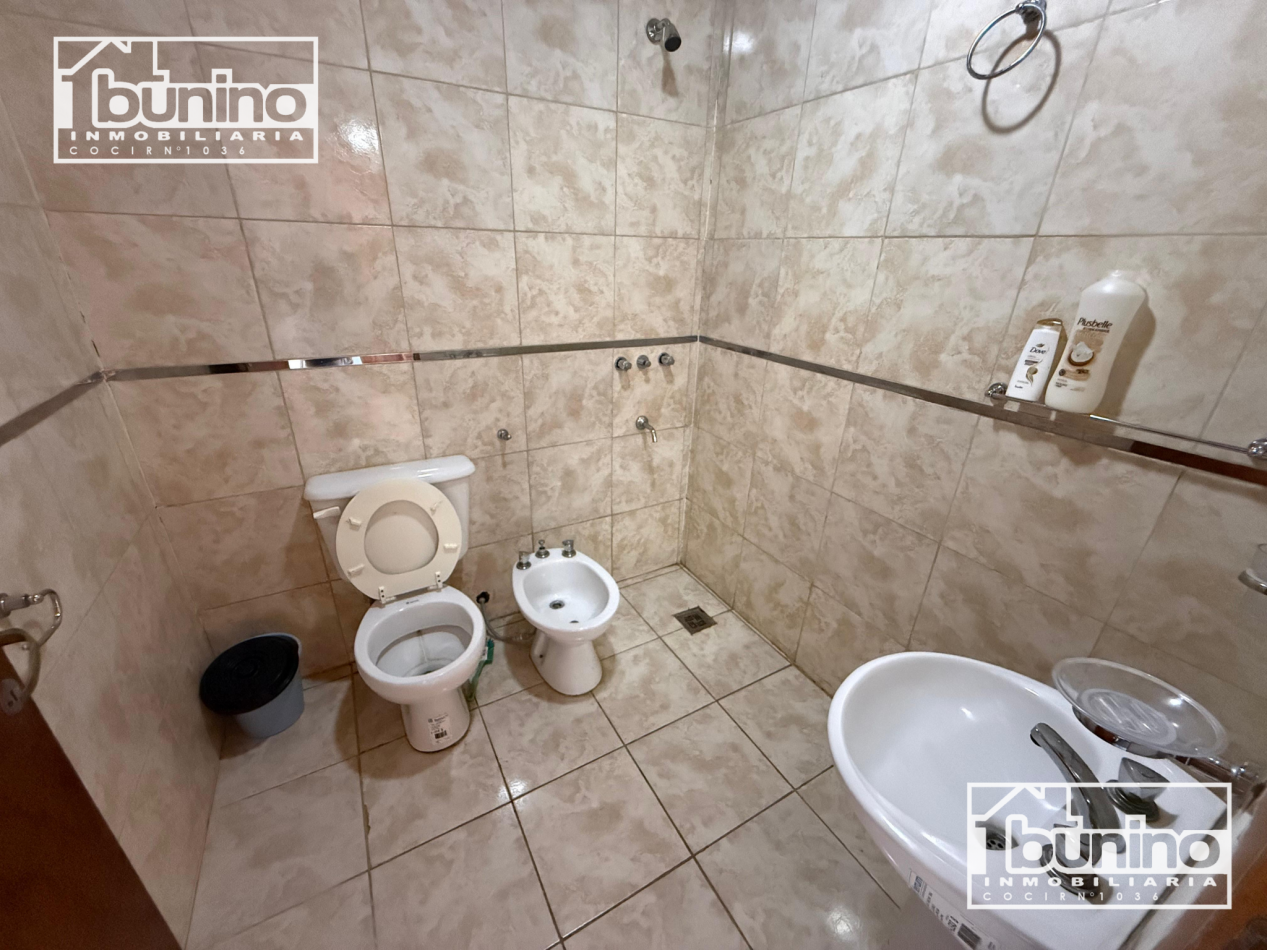 Casa amueblada en alquiler permanente en Funes - 3 Dormitorios