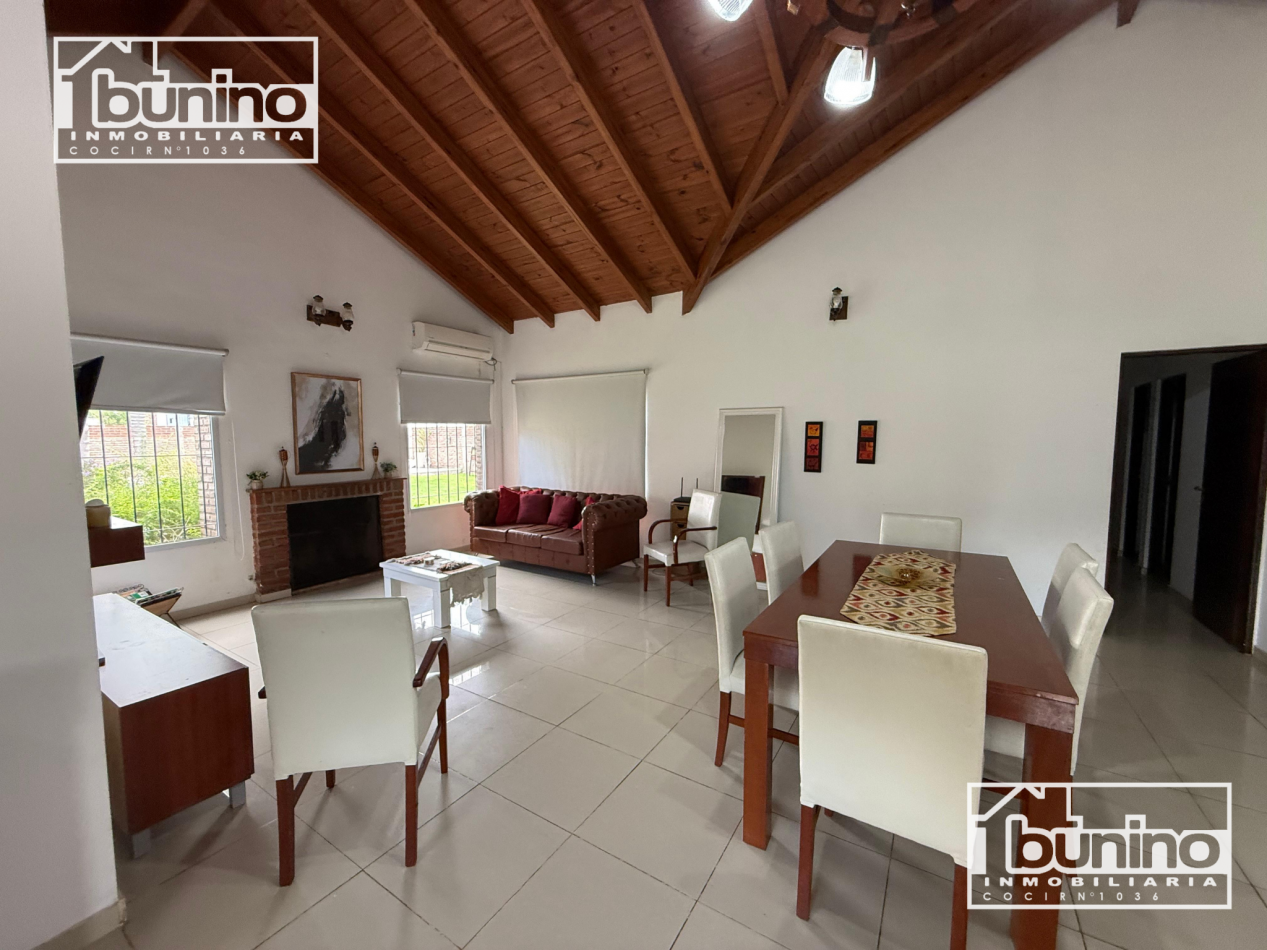 Casa amueblada en alquiler permanente en Funes - 3 Dormitorios