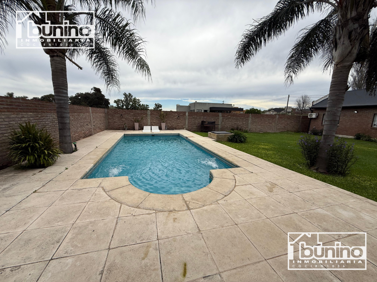 Casa amueblada en alquiler permanente en Funes - 3 Dormitorios