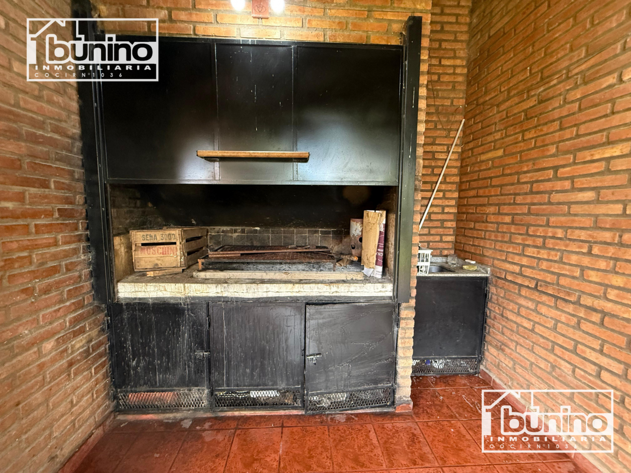 Casa amueblada en alquiler permanente en Funes - 3 Dormitorios